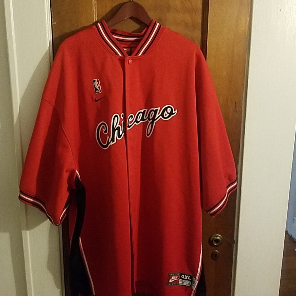 Nike 1984 Retro Chicago Bulls Shooting Shirt
